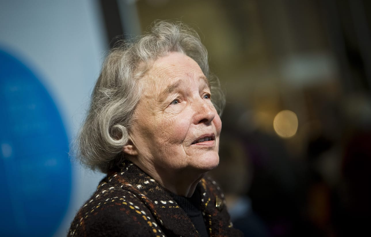 Eeva Kilven runoissa on nähtävissä kolme teemaa: Karjala, naiseus ja luonto.