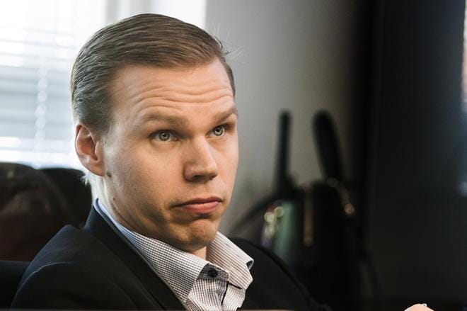 Wärtsilän strategian ja liiketoiminnan kehityksen johtaja Matti Rautkivi uskoo vahvasti tiiminsä laskelmiin joustavan tuuliportfolion edullisuudesta sähköntuotannossa. KUVA: JARNO PELLINEN