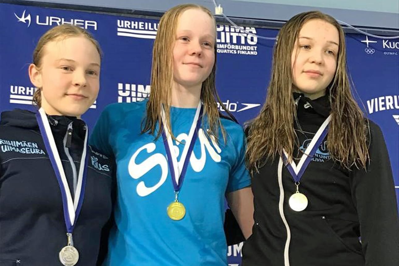 Selma Laukkanen saavutti kultaa tyttöjen 200 metrin sekauinnissa lyhyen radan ikäkausimestaruuskisoissa Raisiossa. Hopeaa sai Veera Mustonen ja pronssia Olivia Riekki.