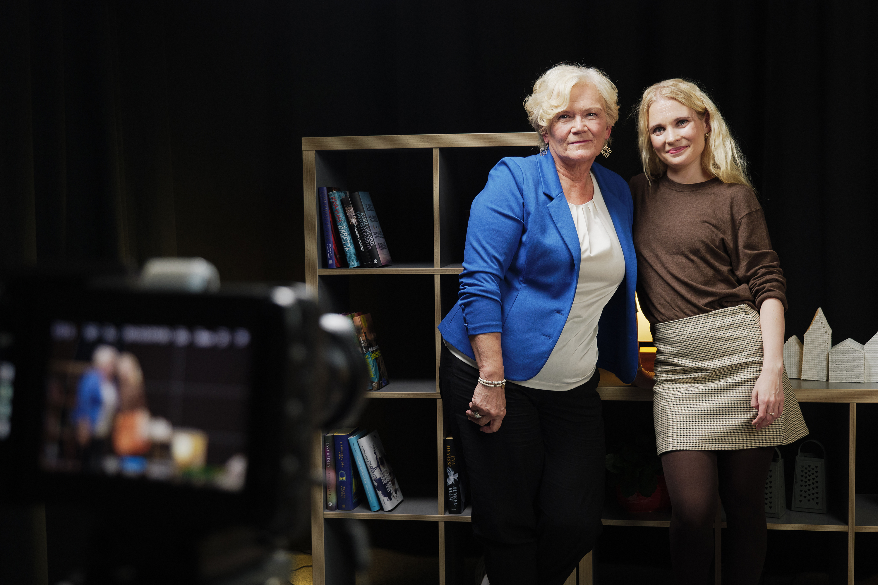 Anne Flink­ki­län kanssa Paus­sil­la Natalil Lintala