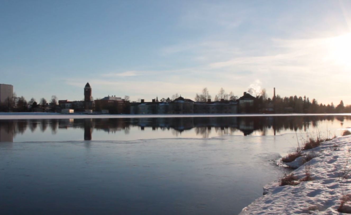Aurinkoinen päivä Oulussa