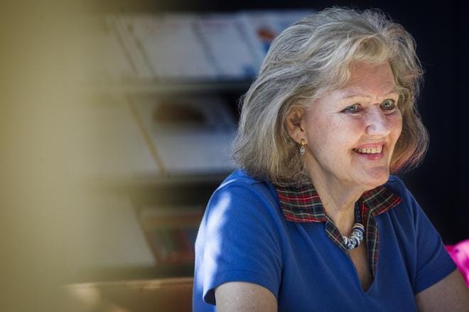 Vaasan yrittäjänaisten kunniapuheenjohtaja Meeri Valkama pyöritti Kemikalio Miniä yli 30 vuoden ajan Vaasan Rewell Centerissä. KUVAT: SELMA PAAVOLA