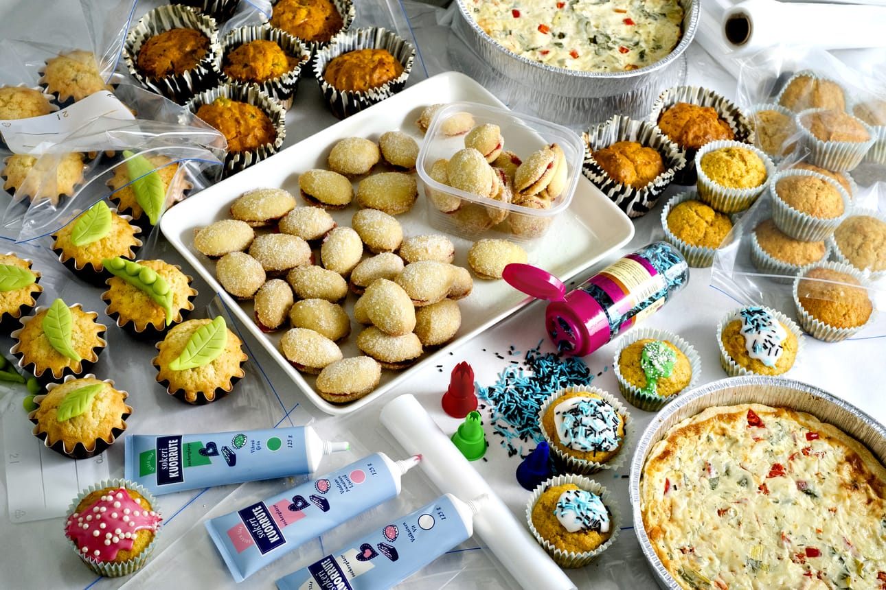 Erilaiset makeat ja suolaiset muffinit, suolaiset piirakat sekä lusikkaleivät sopivat hyvin pakastettaviksi.