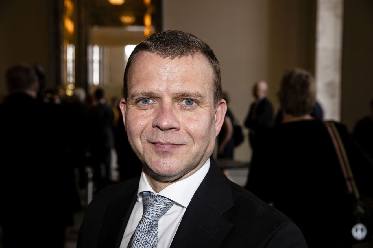 Kokoomuksen puheenjohtaja Petteri Orpo sanoi, ettei Antti Rinteen (sd.) kannata ottaa lomarahaleikkauksia piikkiinsä hyvässä eikä pahassa, koska se oli sovittu työmarkkinajärjestöjen kanssa.