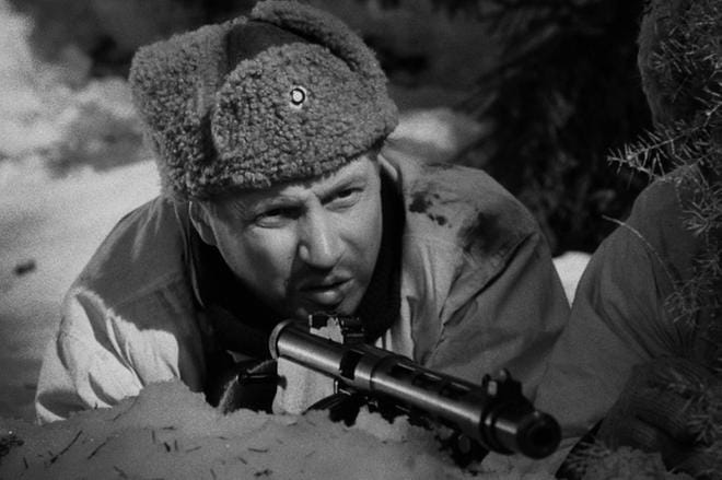 Antero Rokan roolissa oli Edvin Laineen ohjaamassa Tuntemattomassa sotilaassa Reino Tolvanen. Vuonna 1955 ensi-iltansa saanut elokuva on Ylen uusituin elokuva. Se on nähty televisiossa jo 26 kertaa. KUVA: Yle Kuvapalvelu