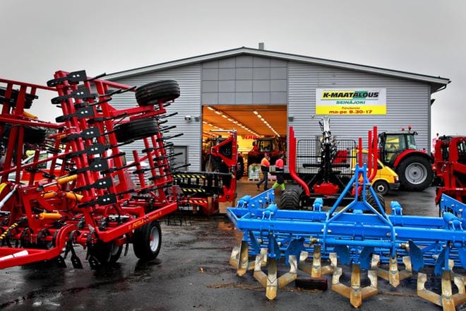 Kesko luopuu nyt myös K-maatalous -liiketoiminnastaan. Kauppiaat jatkavat jatkavat toimintaansa kauppiasmallilla Lantmännenin kanssa.