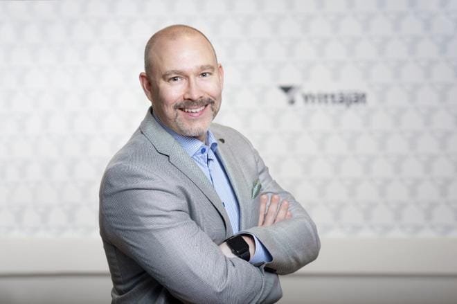 Suomen Yrittäjien työmarkkinajohtajan Janne Makkulan mielestä lakiesitys kohdistaa kustannukset lain mukaan toimiville yrityksille, vaikka tarkoituksena oli puuttua perusteettomiin kilpailukieltosopimuksiin. KUVA: Markus Sommers