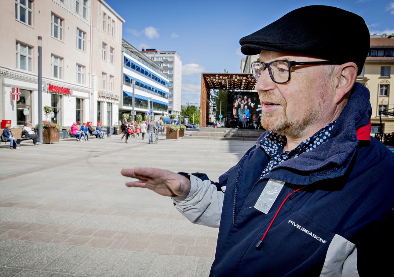 Valkean aukiolta Rotuaarin lavalle kulkevassa jazz-paraatissa on mukana soittajia kaikista big bandeista. Improvisaatio on kulkueessa tärkeässä osassa, kertoo tapahtuman organisaattori Antti Nevalainen.