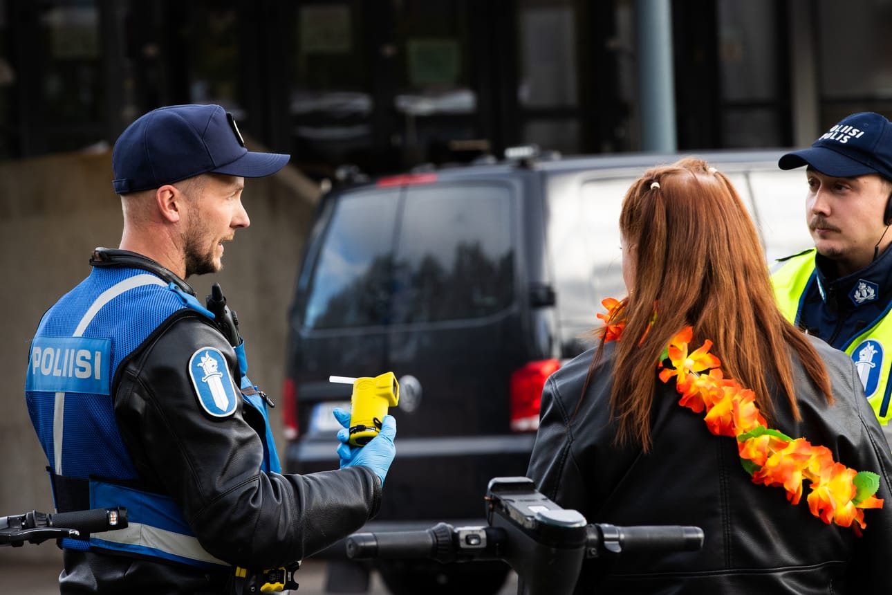 Poliisi turvaa järjestystä Oulu 2026 -vuonna esimerkiksi suurissa kesätapahtumissa. Arkistokuva.