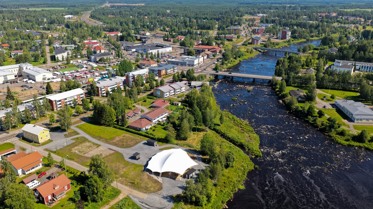 Väinölänrannan tapahtumapuisto valmistuu kulttuuripääkaupunkivuonna 2026 ja kutsuu kaikki mukaan avajaisjuhliin Soiva joki -tapahtuman yhteydessä.