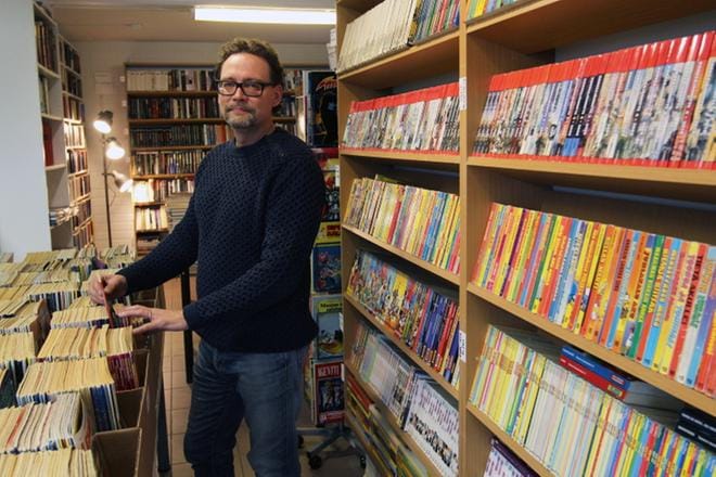– Melkein yhdeksän kymmenestä asiakkaasta on nostanut peukun pystyyn lähtiessään, sarjakuvadivarin perustanut Harri Tastula sanoo. KUVAT: ANNE PUUMALA