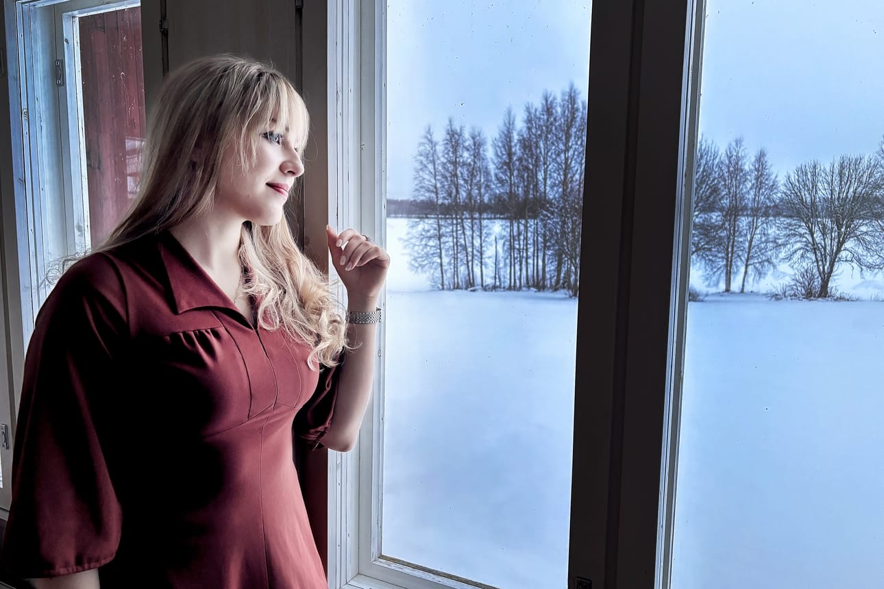 Leppäselle Järviseudun luonto antaa paljon. Kodin ikkunoista on suora näkymä Alajärvelle.