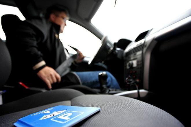 Turvavyön käyttö pelastaa ihmishenkiä kolaritilanteessa, poliisi muistuttaa.