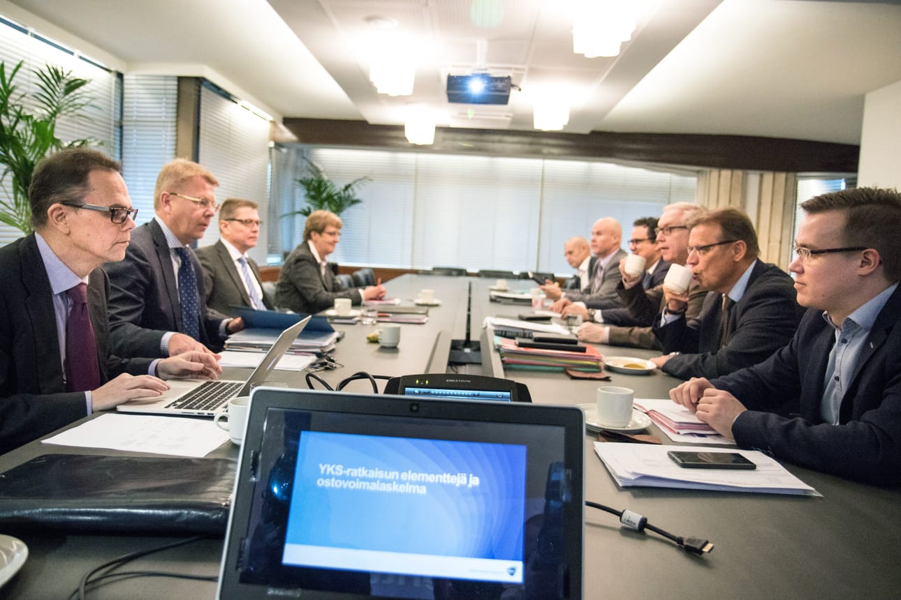 Työmarkkinajärjestöjen johtajat kokoontuivat Etelärantaan neuvottelemaan viime viikolla.