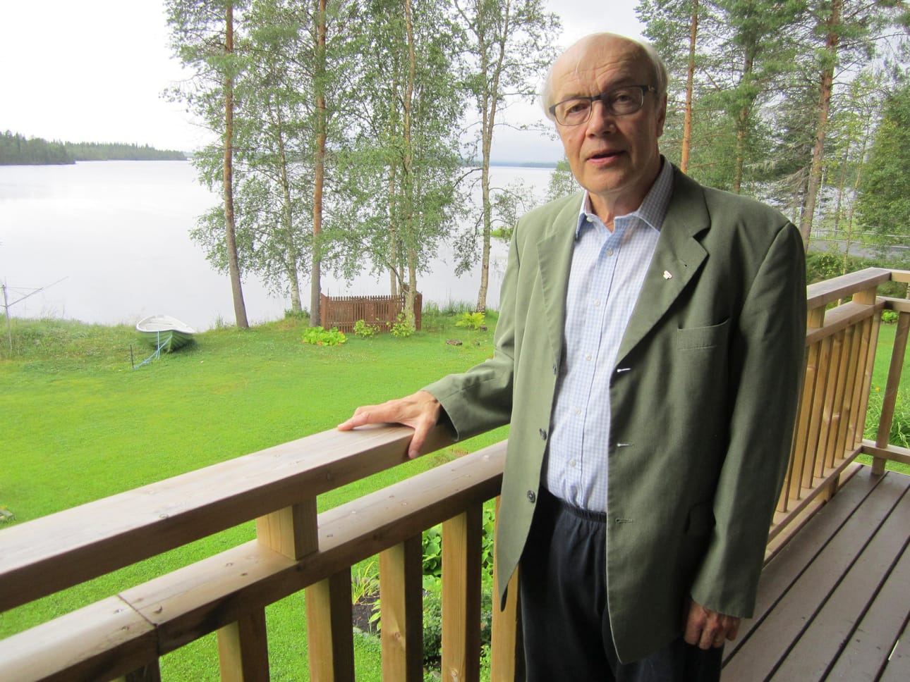 Jouko Vahtola on perehtynyt taivalkosken murteeseen.