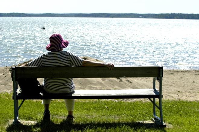 Iäkkäille pitää turvata mahdollisuus nauttia luonnosta omalla yksilöllisellä tavalla. Arkistokuva: Mikko Stig
