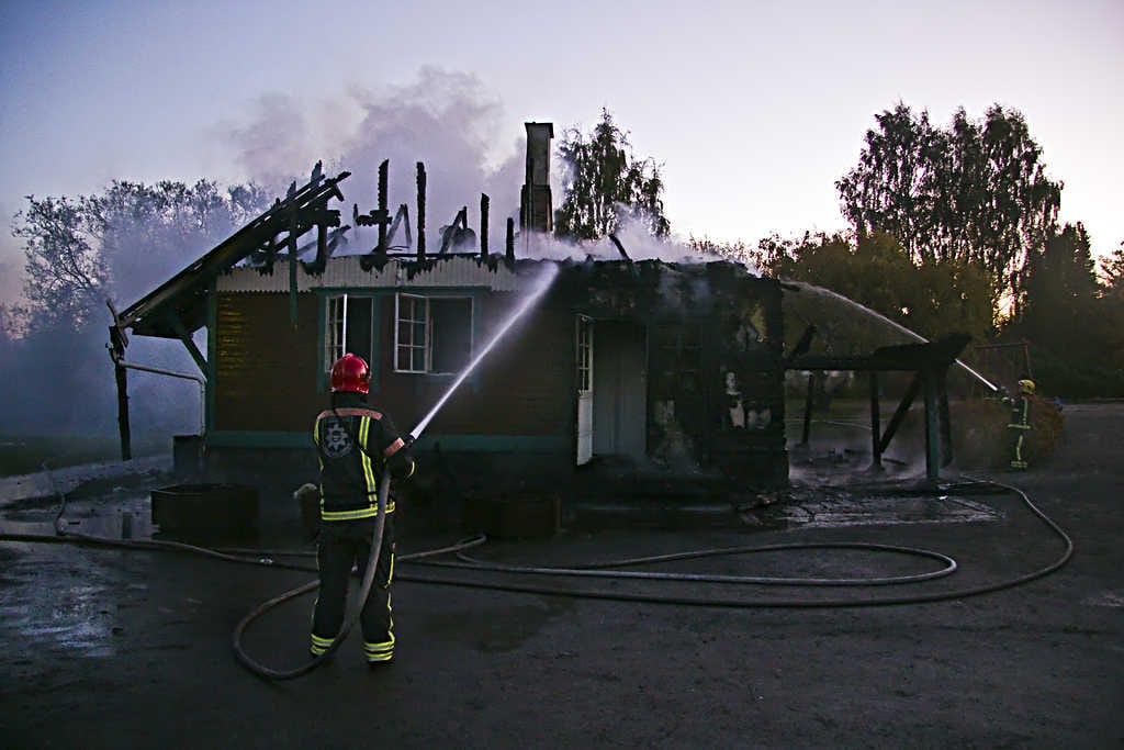 Palomiehet sammuttivat Alaköökiä varhain torstaiaamuna.