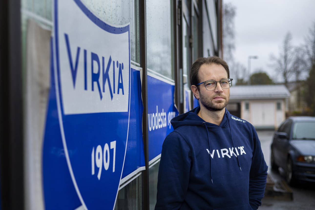 Matti Larikka luotsaa Virkiän superpesisyhdistelmää.