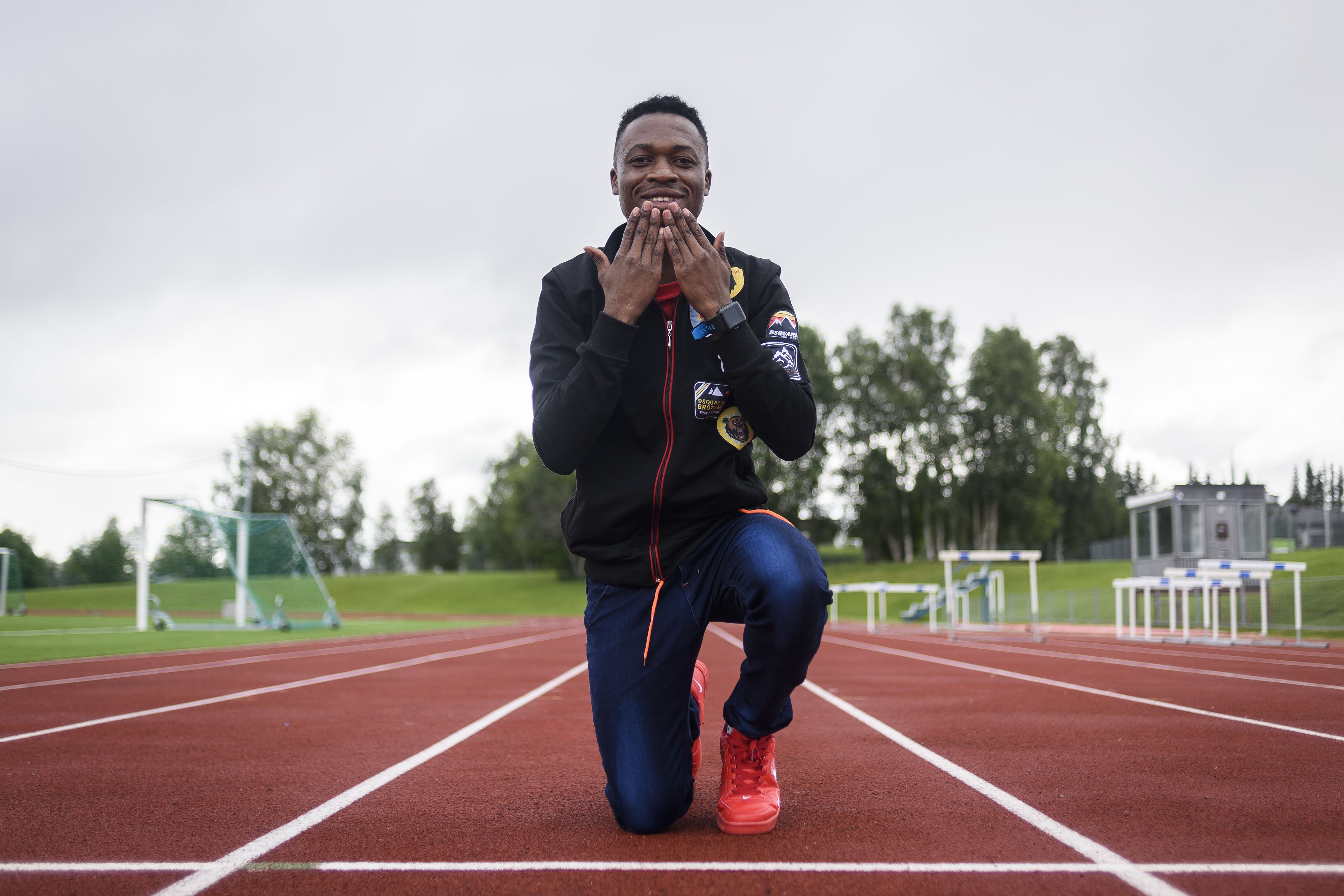 –¿Rakastan juoksemista täydestä sydämestäni. Kongolaissyntyinen Chapangwa Lubambo kertoo, että suomen kielen opiskelu ja juokseminen eivät haittaa toisiaan. Niille on erilliset kalenterit ja molemmat ovat yhtä tärkeitä.