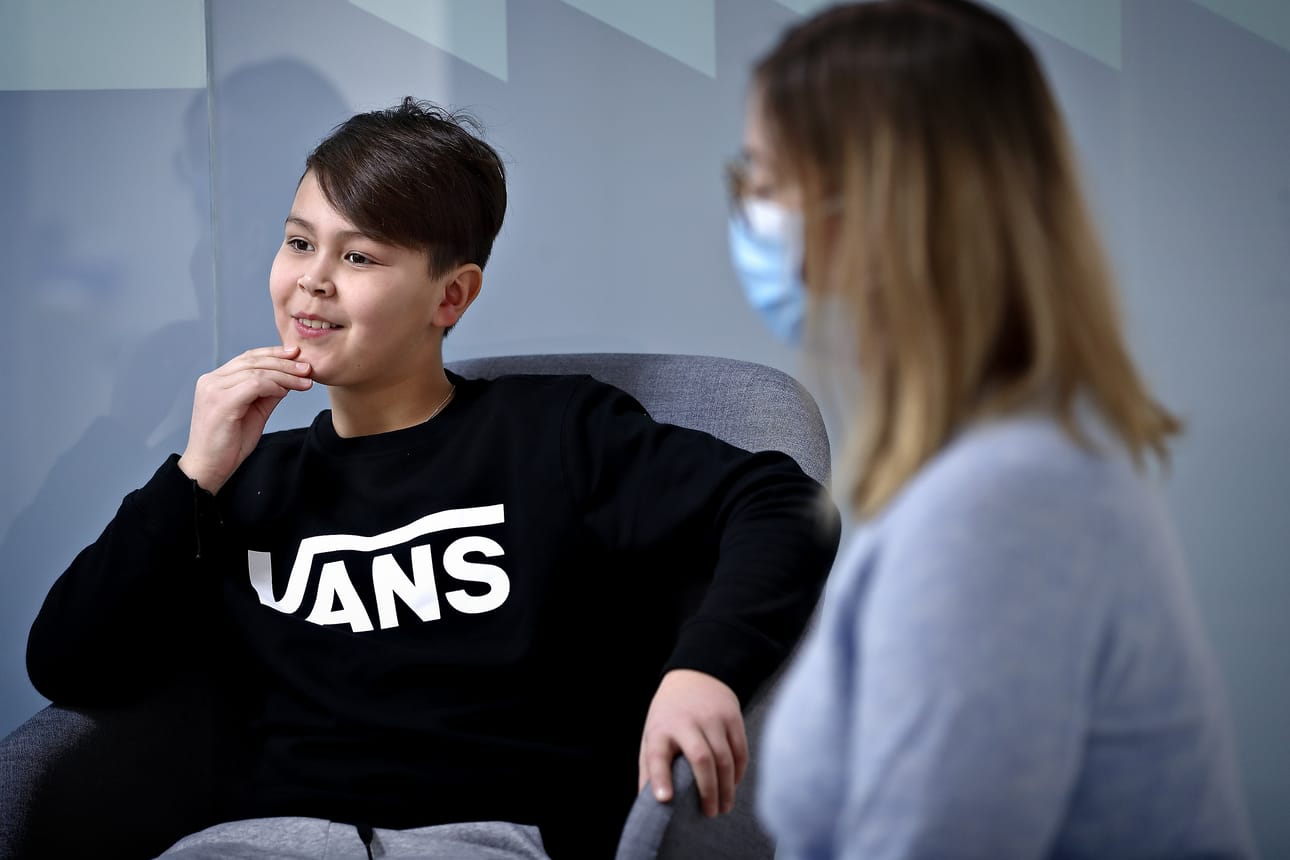 Lapualainen Veeti Kiilunen, 10, on yksi ensimmäisiä suomalaislapsia, joka on saanut koronarokotteen. Hän osallistuu viime kesänä alkaneeseen koronan rokotetutkimukseen.