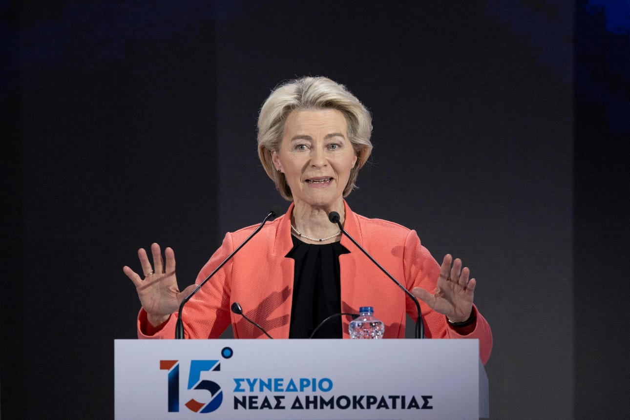 Ursula von der Leyen johtaa EU:n komissiota.