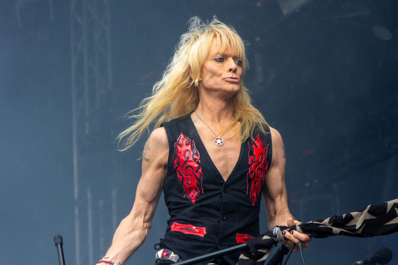 Michael Monroe oli elementissään Vaasa Festivalin lavalla.