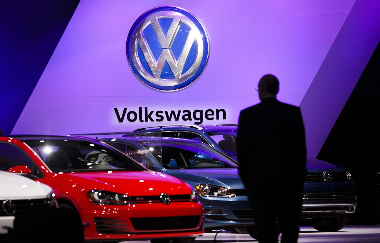 Kyseenalaista testausta yhdessä muiden saksalaisten autojättien kanssa harrastanut VW on maailman suurin autonvalmistaja. Kuvituskuva.