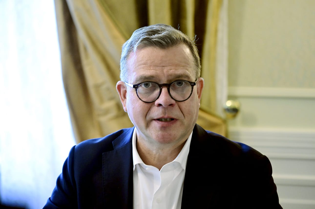 Kirjoittaja pitää Orpon hallituksen sote-toimia väärinä.
