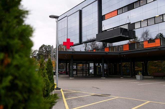 Vaasan keskussairaalan koronakeskuksessa on noin vuorokauden jono.