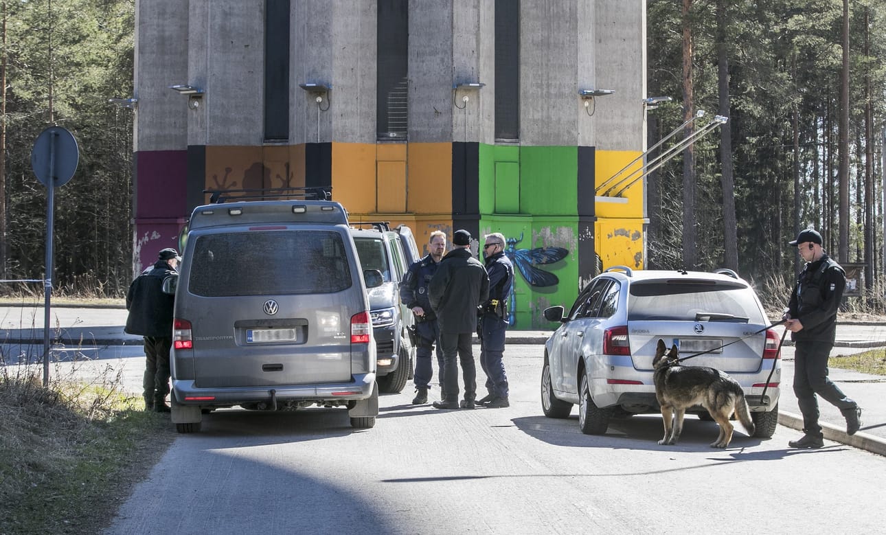 Puolivälinkankaan ampuminen aiheutti näkyvän poliisioperaation toukokuussa.