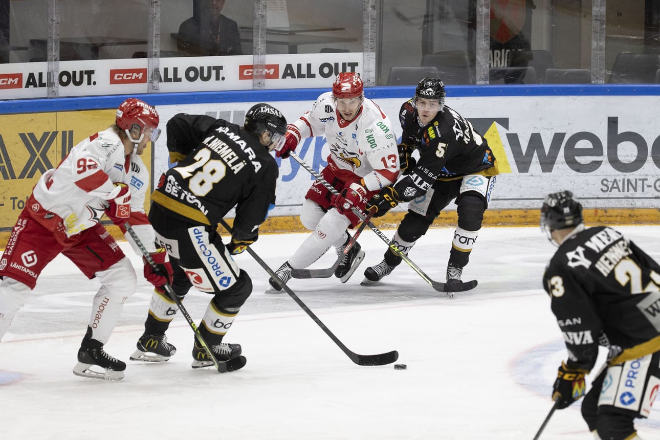 Kärpät voitti Sportin 4-1.