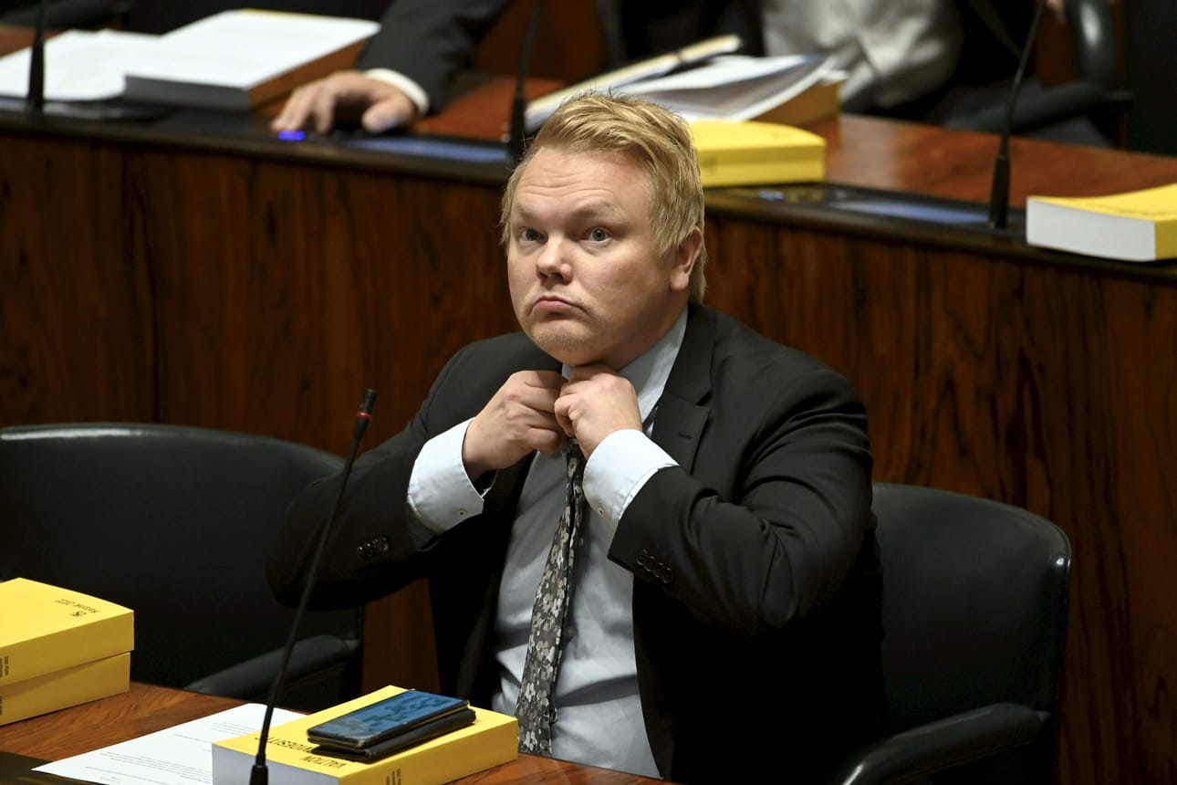 Kurvinen on nykyisin maa- ja metsätalousministeri. LEHTIKUVA / EMMI KORHONEN