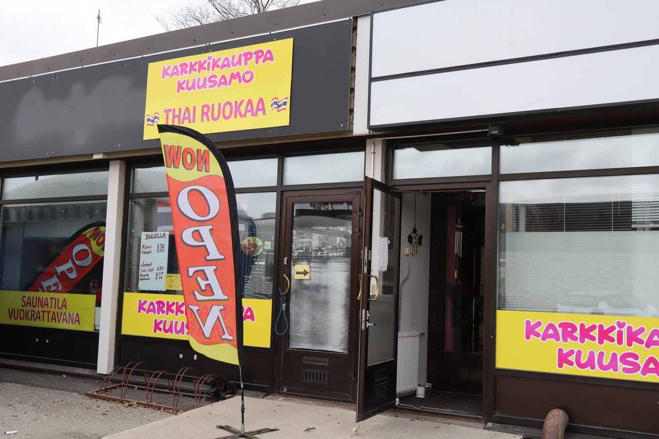 Seppo Kortesalmen thai-ruokaa tarjoava karkkikauppa toimii entisen Candytownin tiloissa.