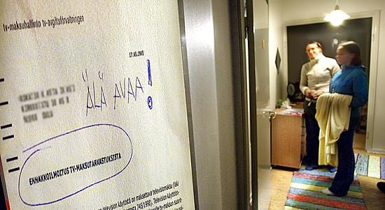 Ruotsin hallituskriisi on herättänyt luvattomat tv:n katselijat Suomessa.