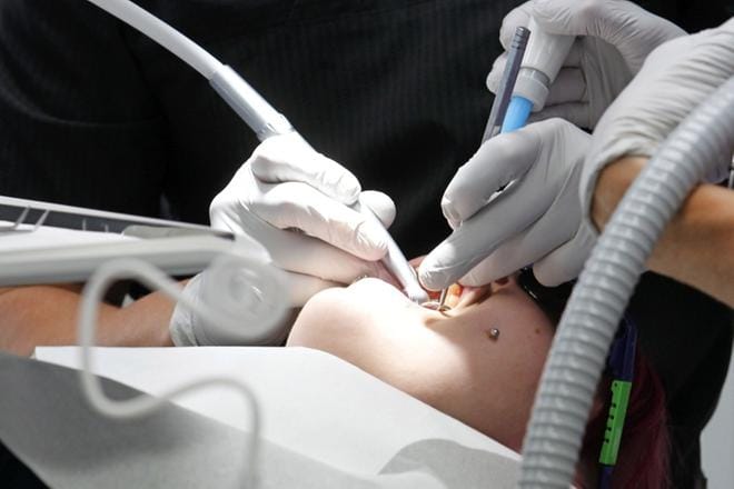 Alajärven hammashoitolaan otetaan kiireellisiä tapauksia sekä asiakkaita, joiden aikoja on jouduttu perumaan. ARKISTOKUVA: KALLE PARKKINEN