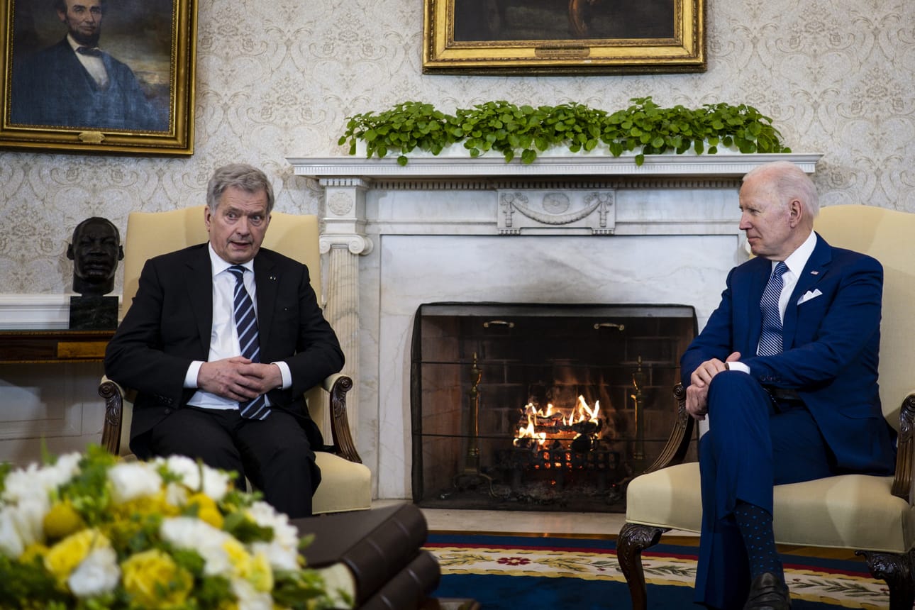 Presidentti Sauli Niinistö ja Yhdysvaltain presidentti Sauli Niinistö keskustelivat turvallisuustilanteesta ja keskinäisen yhteistyön syventämisestä Valkoisessa talossa myöhään perjantaina Suomen aikaa.