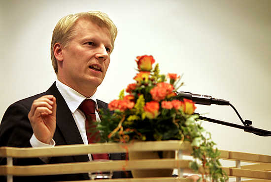 Tiilikainen toivoo nopeita päästötavoitteita