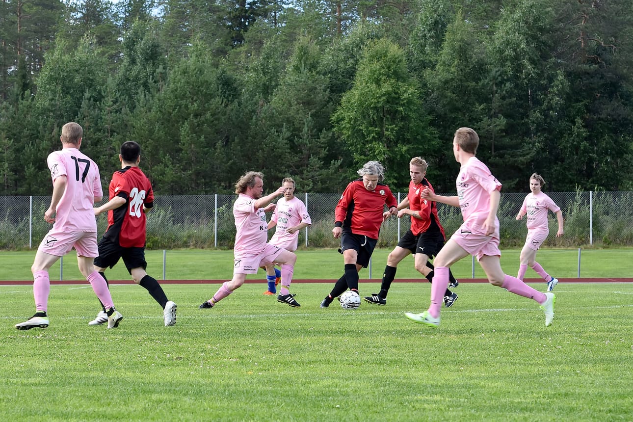 Calcio otti ison kehitysaskeleen edelliskauteen verrattuna. Erityisesti joukkueen puolustus pysyi aiempaa paremmin yhtenäisenä.