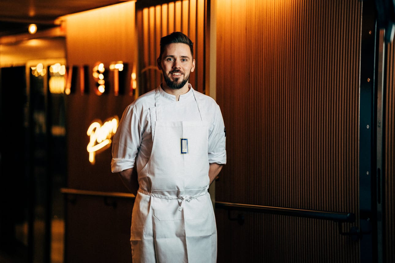 Vaasalaissyntyinen Sami Hakamäki kisaa Vuoden kokin tittelistä. Finaalipaikka lohkesi semifinaalin hopeasijalla, 319 pisteellä.