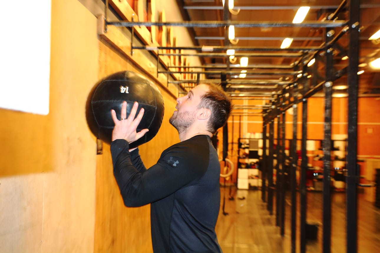 Crossfit on todella monipuolinen laji, jossa monien ominaisuuksien pitää olla hyvällä tasolla, jos kisoissa aikoo pärjätä.