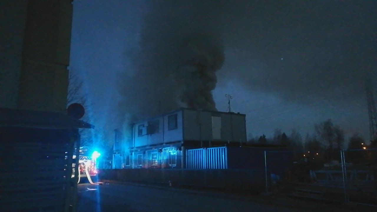 Työmaaparakit paloivat Tuirassa