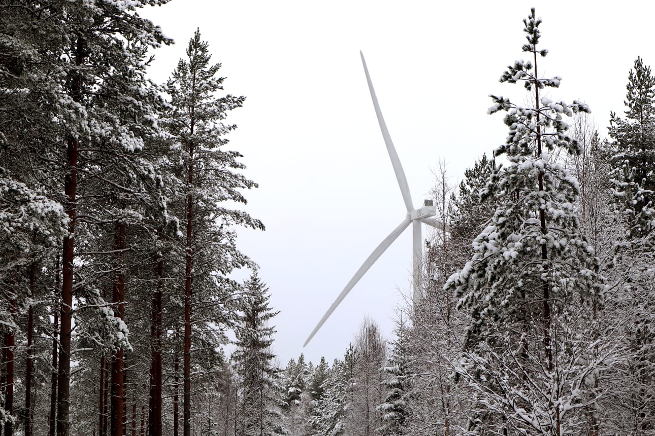 ABO Energy Suomi kehittää nyt muun muassa Tornion ja Tervolan alueelle sijoittuvaa Kuorinki-Vinsanmaan tuulivoimahanketta. Arkistokuvan tuulivoimala ei liity hankkeisiin, joita yhtiö vie eteenpäin.