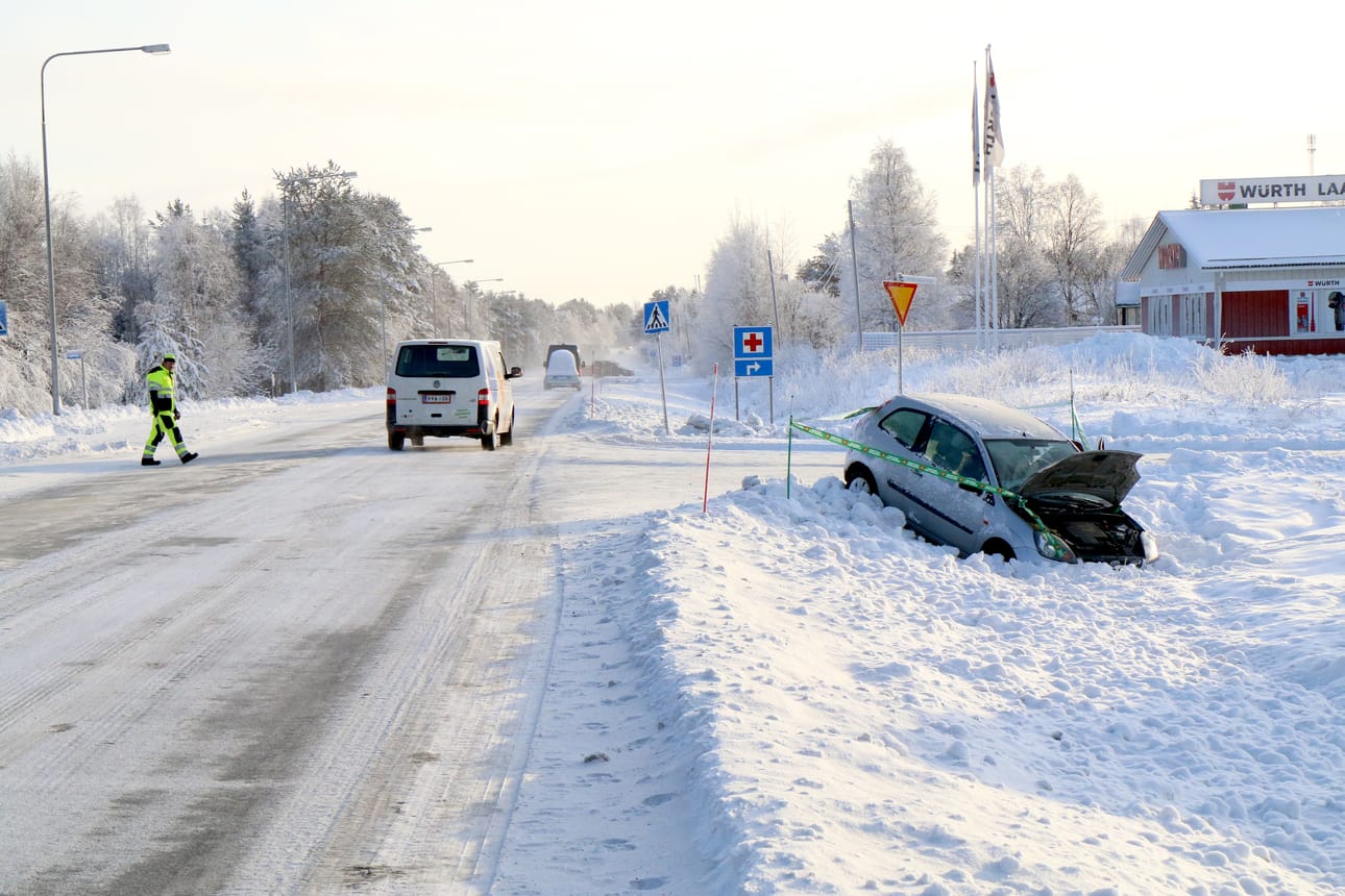 Onnettomuus tapahtui Pohjantien ja Nelostien risteyksessä.