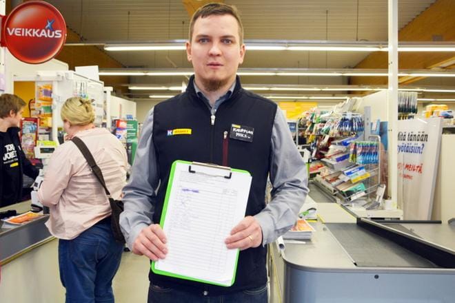Kuortaneen K-kauppias Mikko Myllärinen halusi auttaa koronan takia tiukille joutuneita perheitä. ARKISTOKUVA: MIINA HAKALA