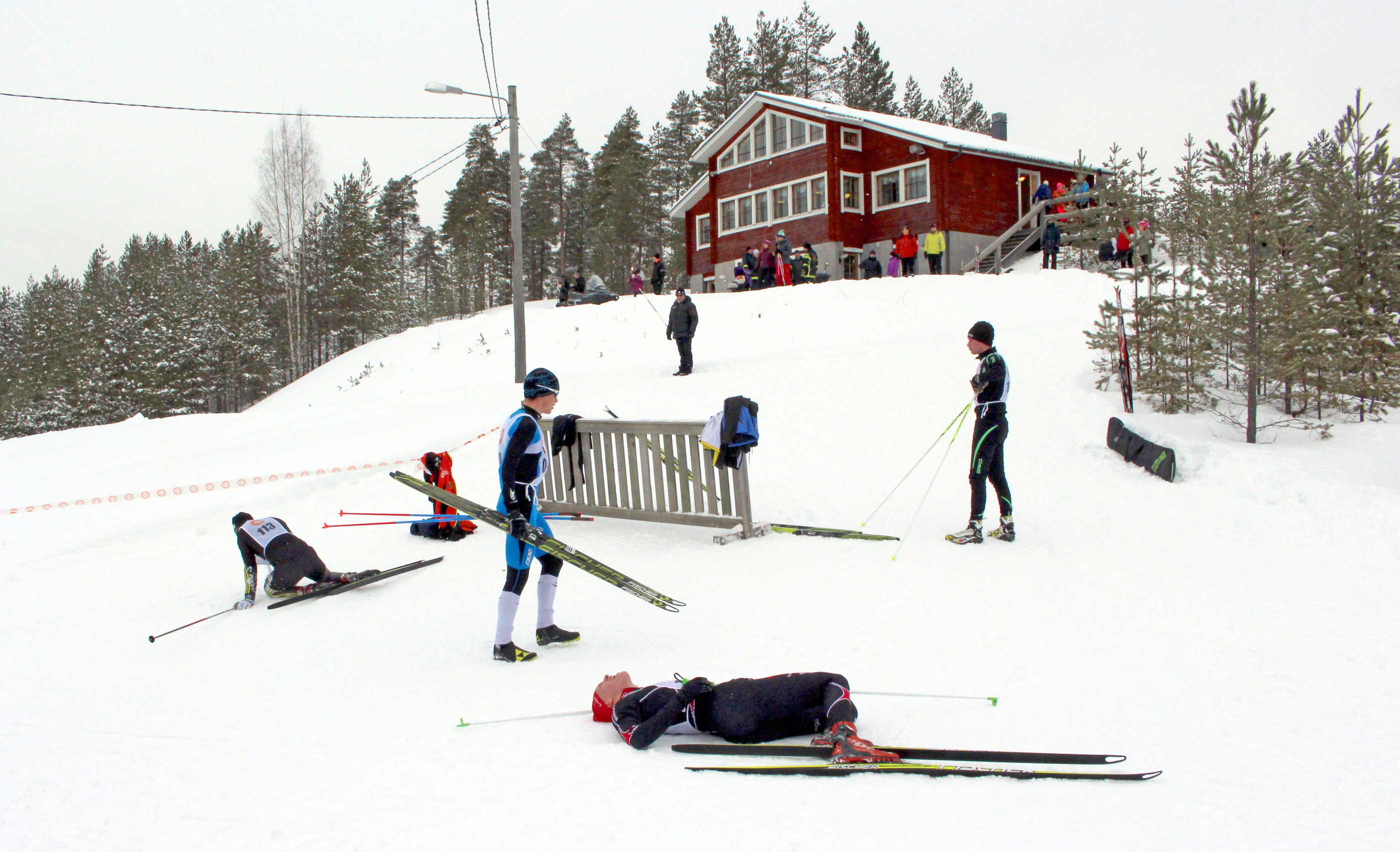 Parikymppiset nuoret miehet antoivat kaikkensa.
