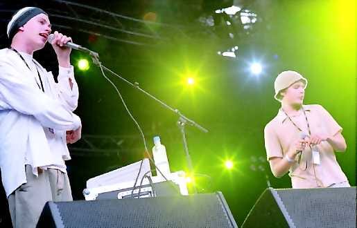 Luomuriimiä. Kapteeni Ä-ni toi varmojen nimien Ruisrock-ohjelmaan kiinnostavan vaihtoehdon.