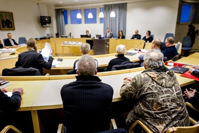 Perhossa käytiin syksyllä 2014 oikeutta kolmen suden salakaadosta. Kaksitoista salametsästäjää tuomittiin. Viranomaisten saamat vihjetiedot auttoivat osaltaan ratkaisemaan jutun. Kuva: Jukka Lehojärvi / arkisto