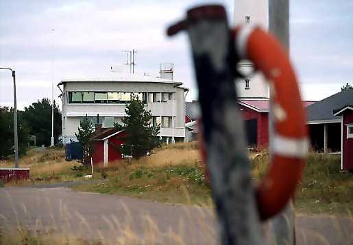 Marjaniemen tukiasemalta ohjataan Ouluun tulevaa laivaliikennettä.