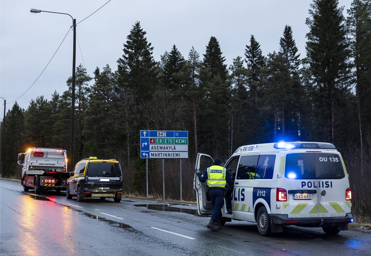 Suojatietä ylittämässä ollut 16-vuotias tyttö kuoli Haukiputaalla, kun taksi törmäsi häneen 2. joulukuuta 2024.