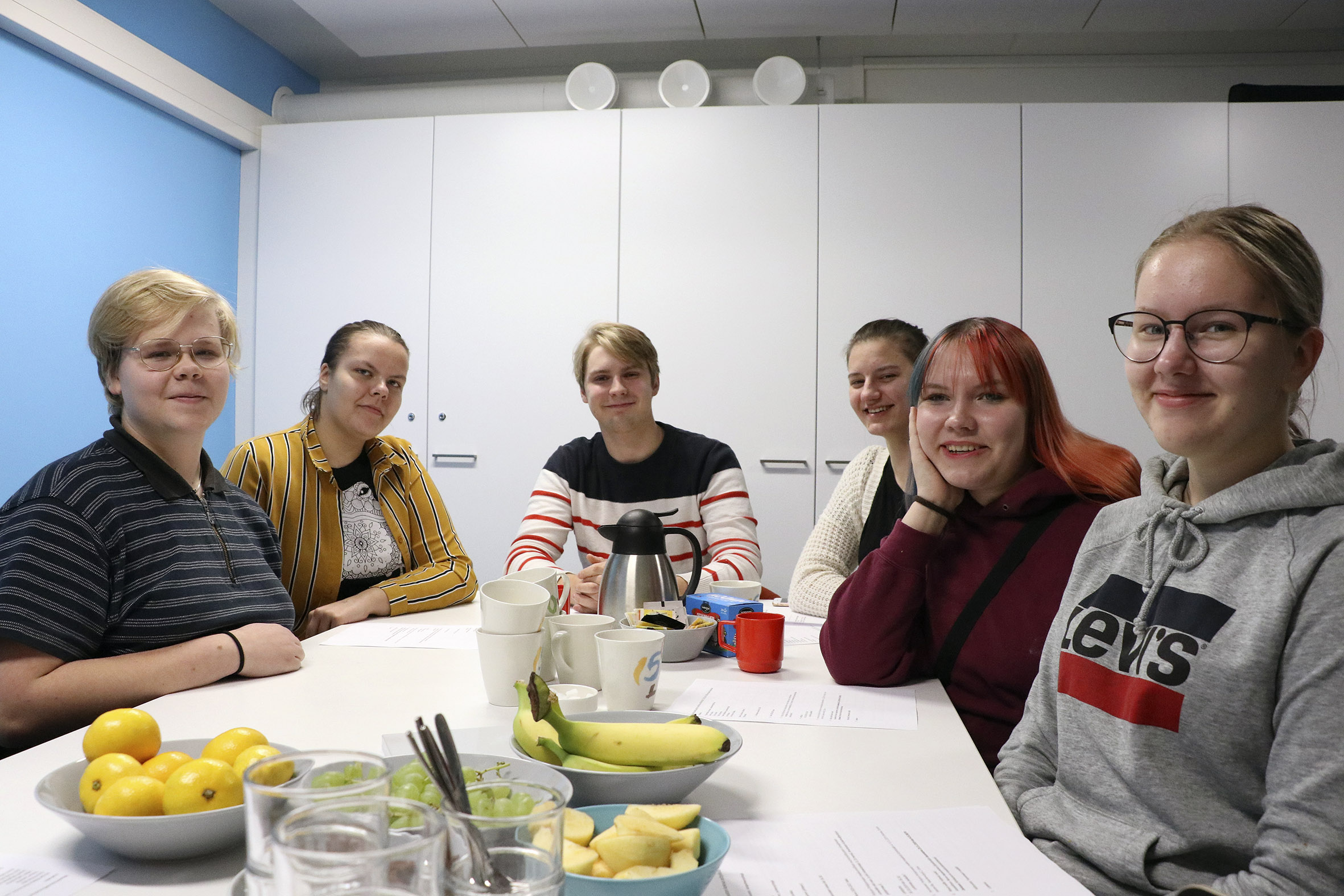 Kempeleen ensimmäinen nuorisovaltuusto päättää kautensa vuoden lopussa. Kuvassa ydinporukkaan kuuluvat Onni Kuivala (vasemmalla), Anni-Maria Teirikko, Veeti Mykkänen, Tiina Lankila, Pinja Karvonen ja Sini Pekkala.